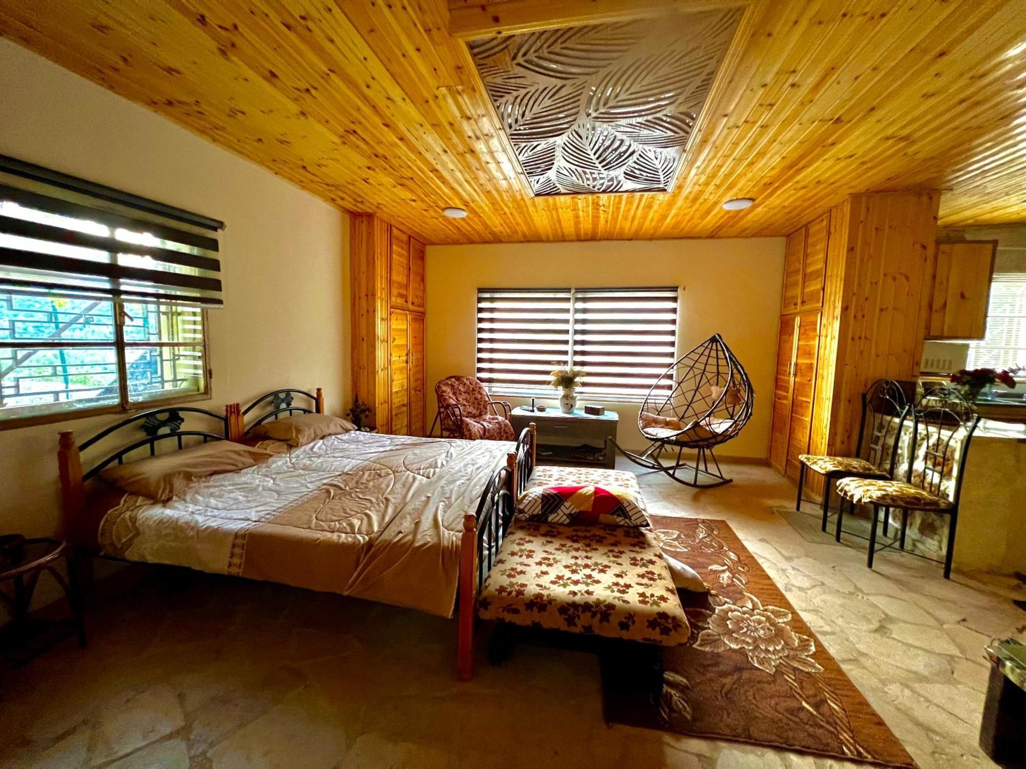 Oak Farm مزرعة الملّول Guest House ‘Ajlūn Bagian luar foto